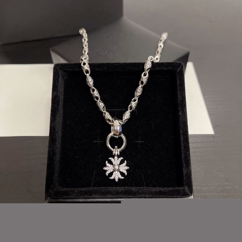 Ch**me He**ts necklaces